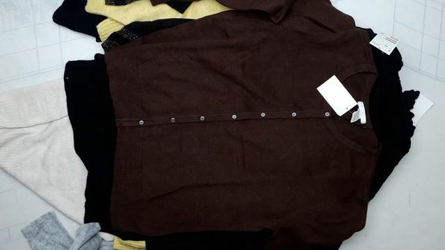 12604 H&M, Next свитера женские сток 1 пак. 6,25кг. 18,5€/кг. 18шт. смотреть онлайн
