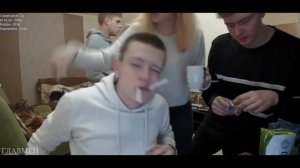 А БОШКИ ДЫМЯТСЯ ПОДРУЖКИ СКУЧАЮТ!