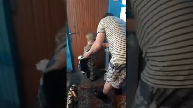 Ребенок собирается в армию смотреть онлайн