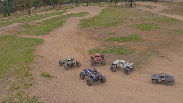 Traxxas X-maxx 8s vs Arrma Kraton 8s and Mojave 6s EXB смотреть онлайн