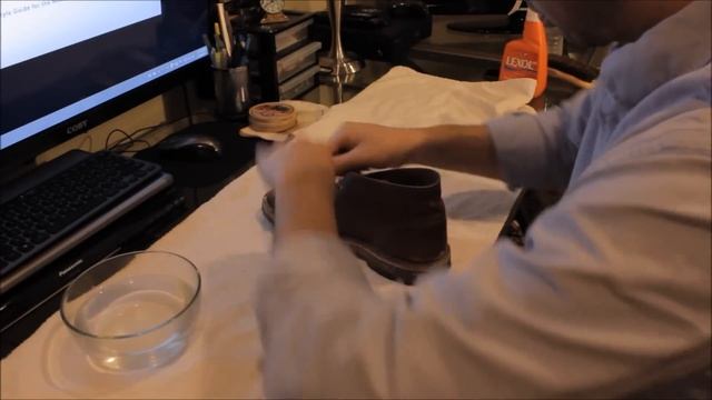 Clarks Desert Boots: How to Clean and Shine смотреть онлайн