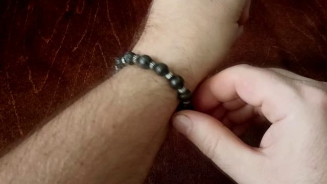 Браслет с вулканическим камнем. смотреть онлайн