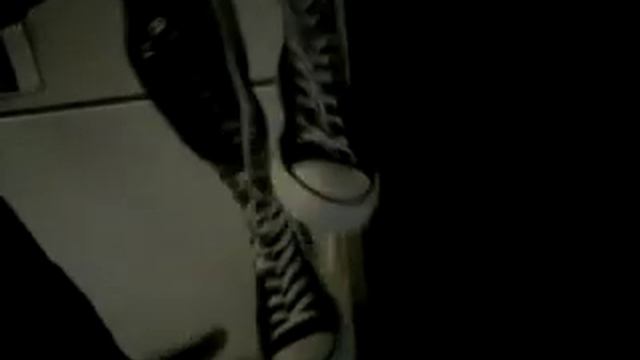 @vonjilla Rocking new exclusive chucks(converse) sent to her crib смотреть онлайн