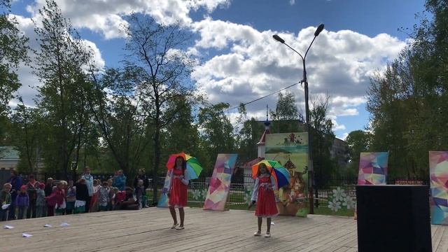 "Улетай туча" Авдеева Ксюша и Николаева Вероника смотреть онлайн