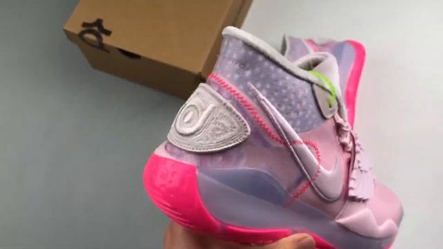 Обзор NIKE ZOOM KD 12 XMAS EP WHAT THE AUNT PEARL смотреть онлайн