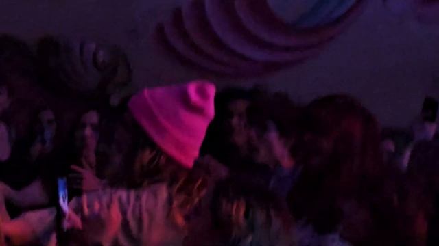 Badflower - Stalker Live in San Luis Obispo 3/18/23 смотреть онлайн