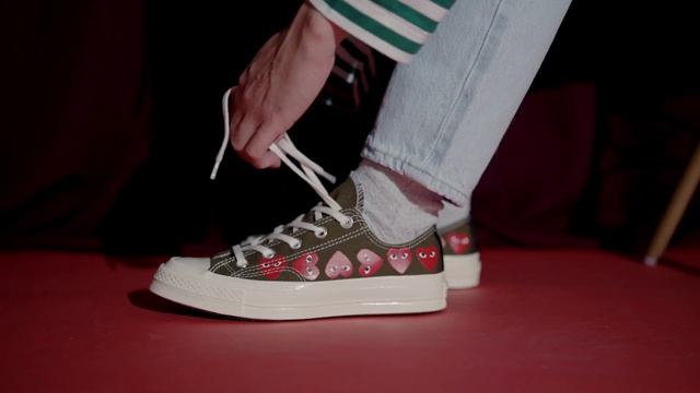 COMME DES GARÇONS PLAY смотреть онлайн