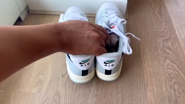 Nike Air Force 1 07 LV8