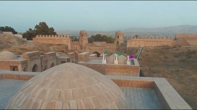 Нобовар Чаноров ва гурухи Шамс - Духтари точик