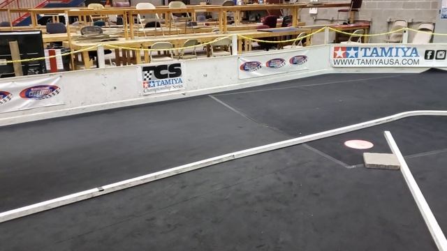 HobbyTown HobbyPlex Carpet Offroad Crash In 3 Layout Sneak Peak смотреть онлайн