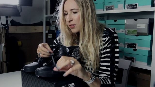 Vans x Karl Lagerfeld 'Sk8-Hi Reissue' Unboxing with SJ смотреть онлайн