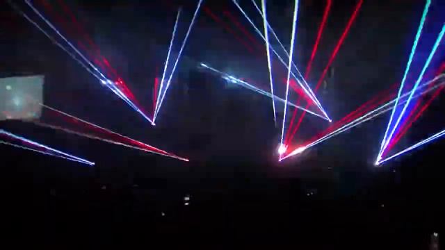 Swedish House Mafia - Antidote (ONELASTTOUR, 15th December, Moscow, Stadium Live).MP4 смотреть онлайн