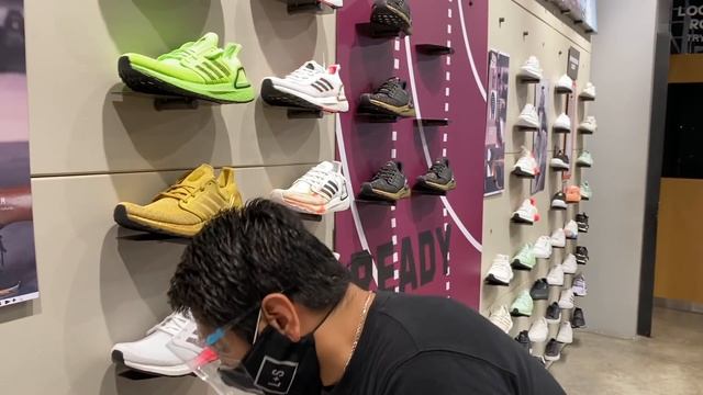 MAGA ULTRABOOST PWEDE MAKUHA NG 50% OFF!!! смотреть онлайн