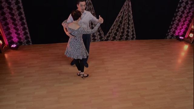 Как делать Back Ochos из Caminada слева смотреть онлайн