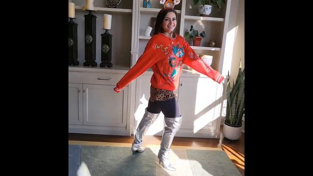 "Legendary Boots" Fantasia Galaxy Christmas Ugly Sweater and New Vintage boots. смотреть онлайн