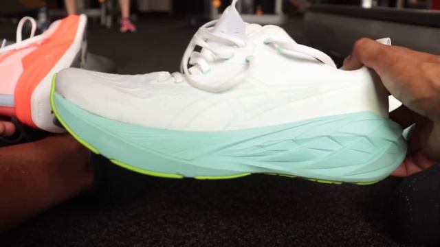 Asics Novablast 4 Vs Asics Superblast