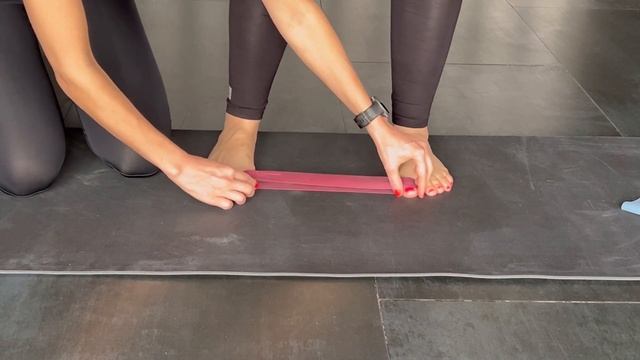 Гимнастика для стоп, при плоско-вальгусной установки стопы и при деформации большого пальца стопы. смотреть онлайн