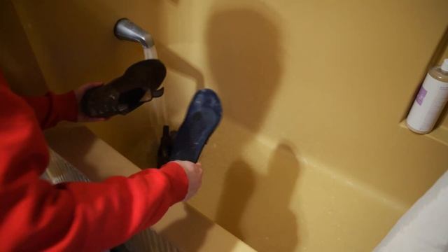 How to Clean Salty Blundstones! (585’s) смотреть онлайн