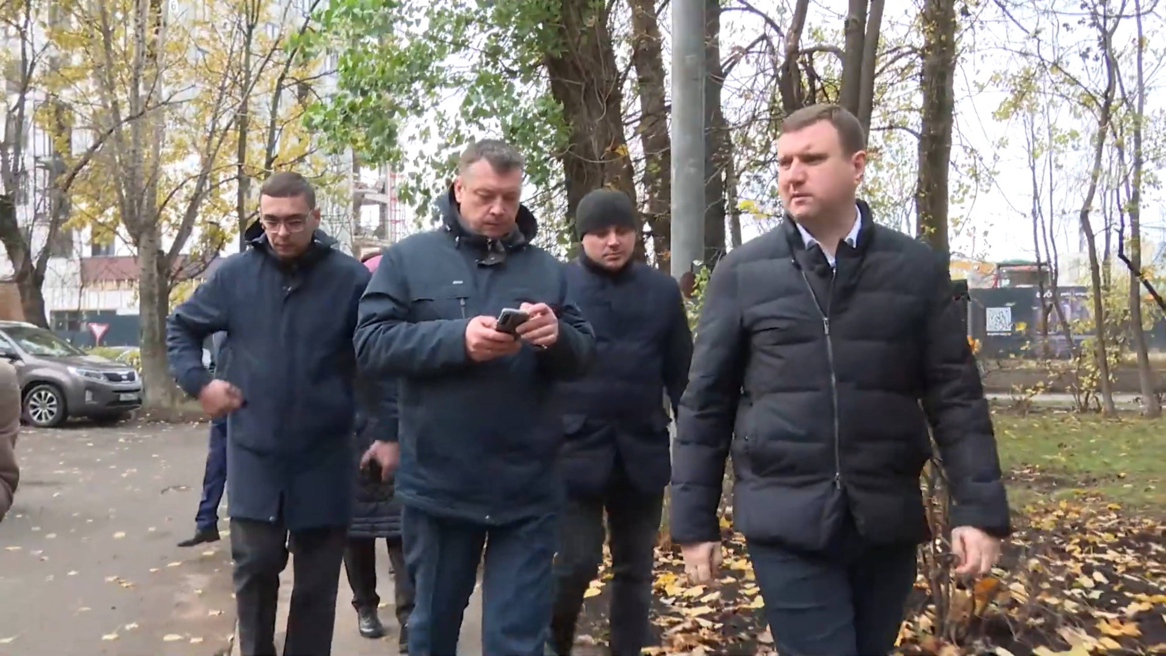 Первый замглавы Реутова встретился с жителями дома по улице Комсомольская, 3 30.10.2024 смотреть онлайн