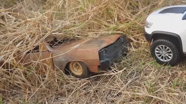 Реставрация модельки 1965 Chevrolet El Camino PickUp смотреть онлайн