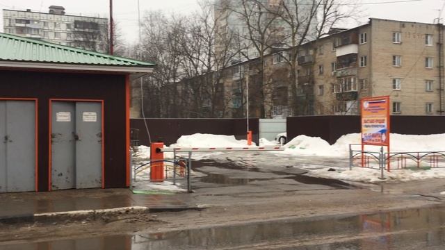 г. Лобня, ул. Маяковского, 5к3 (Обзор перед объектом)