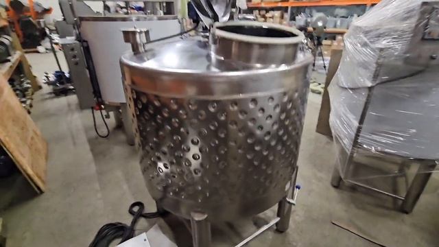 Ёмкость для приготовления соков с разными вкусами смотреть онлайн