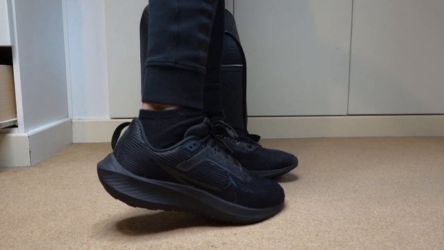 NIKE PEGASUS 40 ON FEET REVIEW & UNBOXING (ROAD RUNNING SHOE) смотреть онлайн