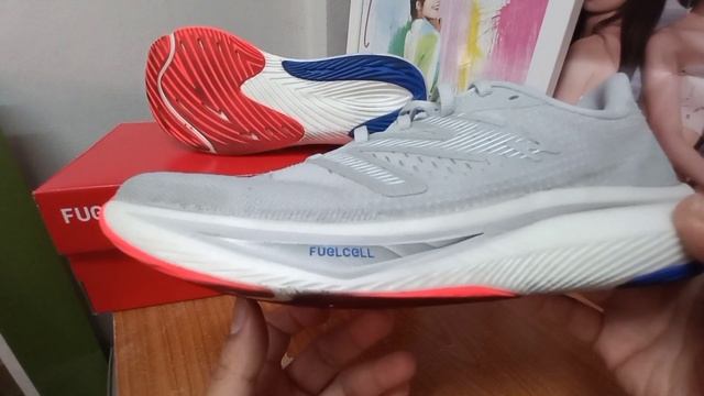 Lane 42 : Part 2 วิ่งจริงกับ New balance fuelcell rebel v3 смотреть онлайн