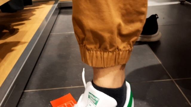 Adidas Stan Smith смотреть онлайн
