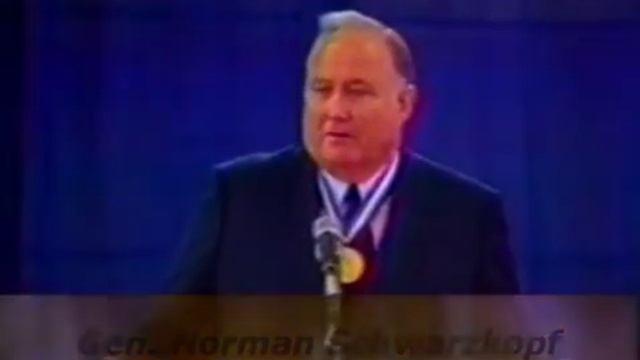 Dr. ChinQuee awarded 2008 Ellis Island Medal of Honor смотреть онлайн