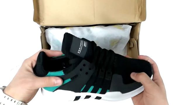 Обзор кроссовок из магазина Sweatch Shop смотреть онлайн