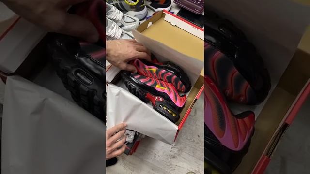 Nike Air max Tn + supreme | Распаковка | телеграмм: ShoesSpb смотреть онлайн