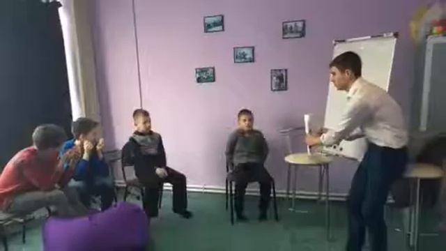 Детская бизнес школа Smart Life. Тренинг "Эффективная презентация. Путь героя" смотреть онлайн