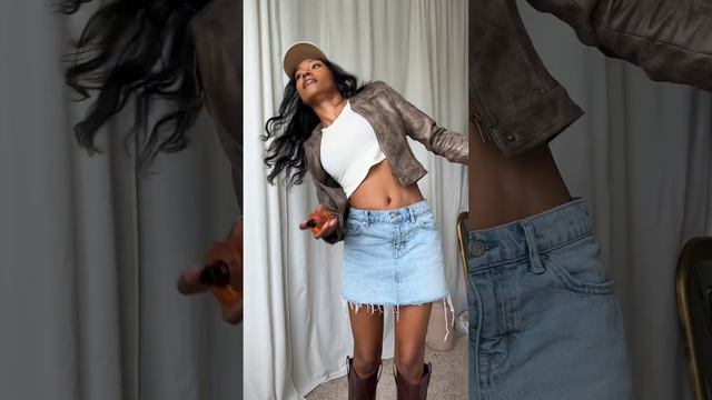 Denim mini skirts ARE BACK #gdwm #grwm #outfitideas #ootd смотреть онлайн