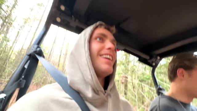 We found a missing car... смотреть онлайн