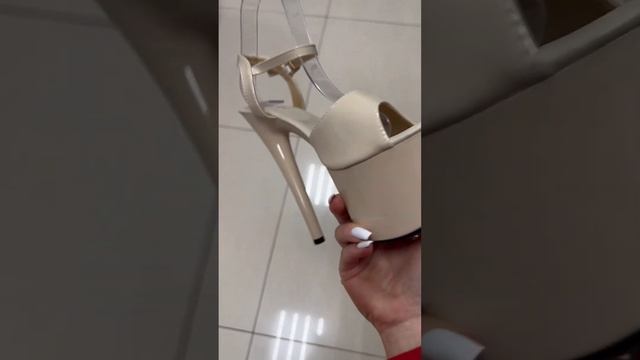 Стрипы двойки (бежевый лак) смотреть онлайн