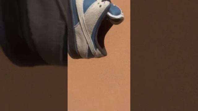 Ищите нас в инсте @salon_krossovok #sneakers #spb #nike #dunk смотреть онлайн
