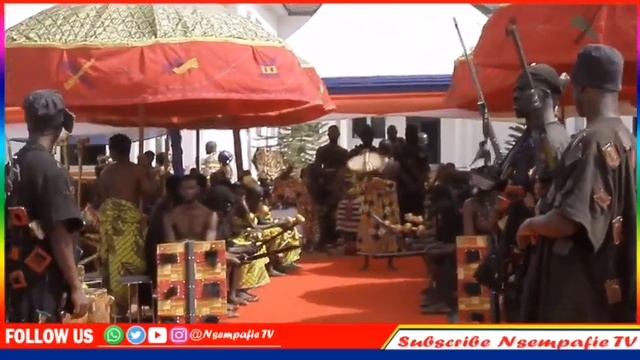 Her Excellency Harriet Thompson, British High Commissioner visits Dormaahene at Abanpredease смотреть онлайн