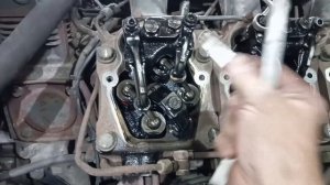 Мерседес Актрпос 2641. Часть 68. Клапана регулировка.