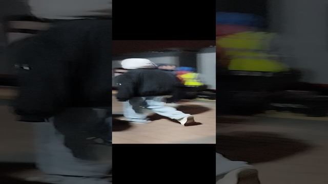 Прибытие электрички 26.10.2024 года.mp4 смотреть онлайн