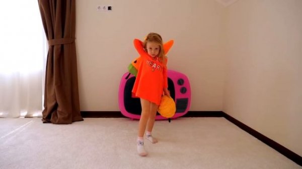 Nastya and papa pretend play with magic TV