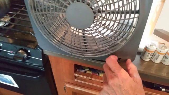 02COOL 10" Battery Powered Portable Fan смотреть онлайн