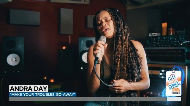 Andra Day performs ‘Make Your Troubles Go Away’ смотреть онлайн