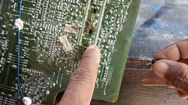 Cara Perbaiki TV toshiba bomba gambar bawah melipat ke tengah смотреть онлайн