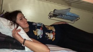 НОЧЬЮ В ПЛАЦКАРТЕ  НЕ СПИМ ДО УТРА