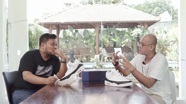 Unboxing: Air Jordan 3 "Fragment" | Jakarta, Indonesia смотреть онлайн