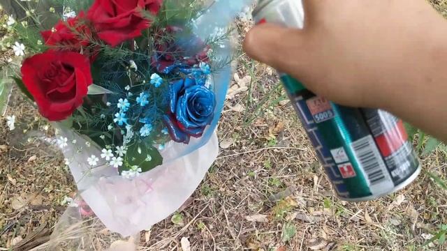 Как быстро сделать синие розы)))