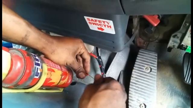 24V To 12V/ Install radio/sounds system in truck HINO смотреть онлайн