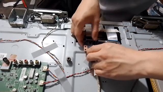Sửa TiVi LG 43LH500T mất hình còn tiếng P2 смотреть онлайн