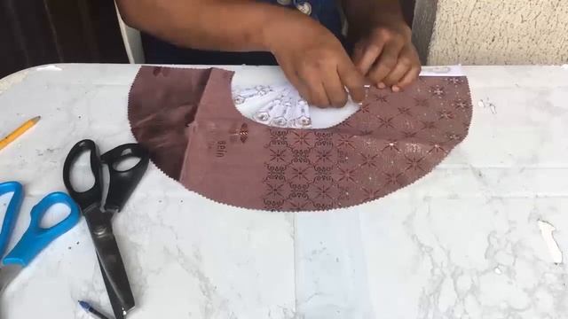 HOW TO MAKE A FOLDABLE HAND FAN смотреть онлайн